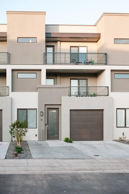 Zen Trail Retreat - New 5 Bedroom Luxury Condo St. George Buitenkant foto