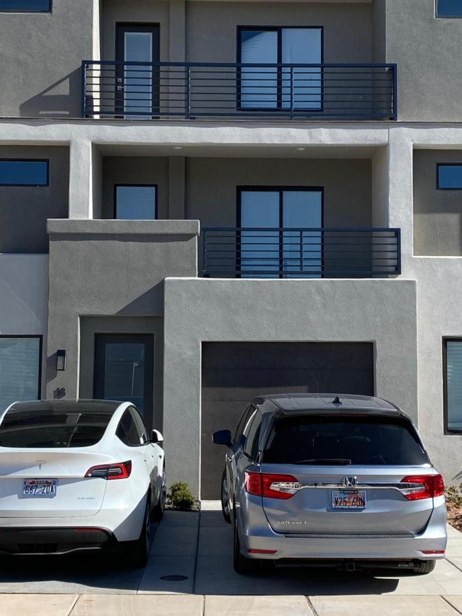 Zen Trail Retreat - New 5 Bedroom Luxury Condo St. George Buitenkant foto